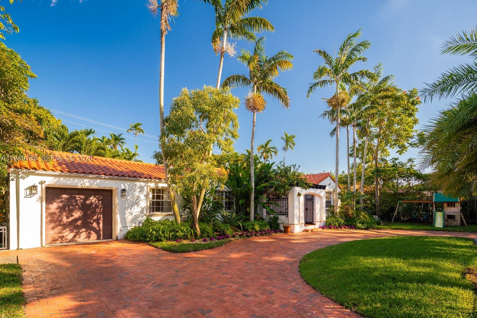 1315 Granada Boulevard, Coral Gables, FL 33134 photo 3