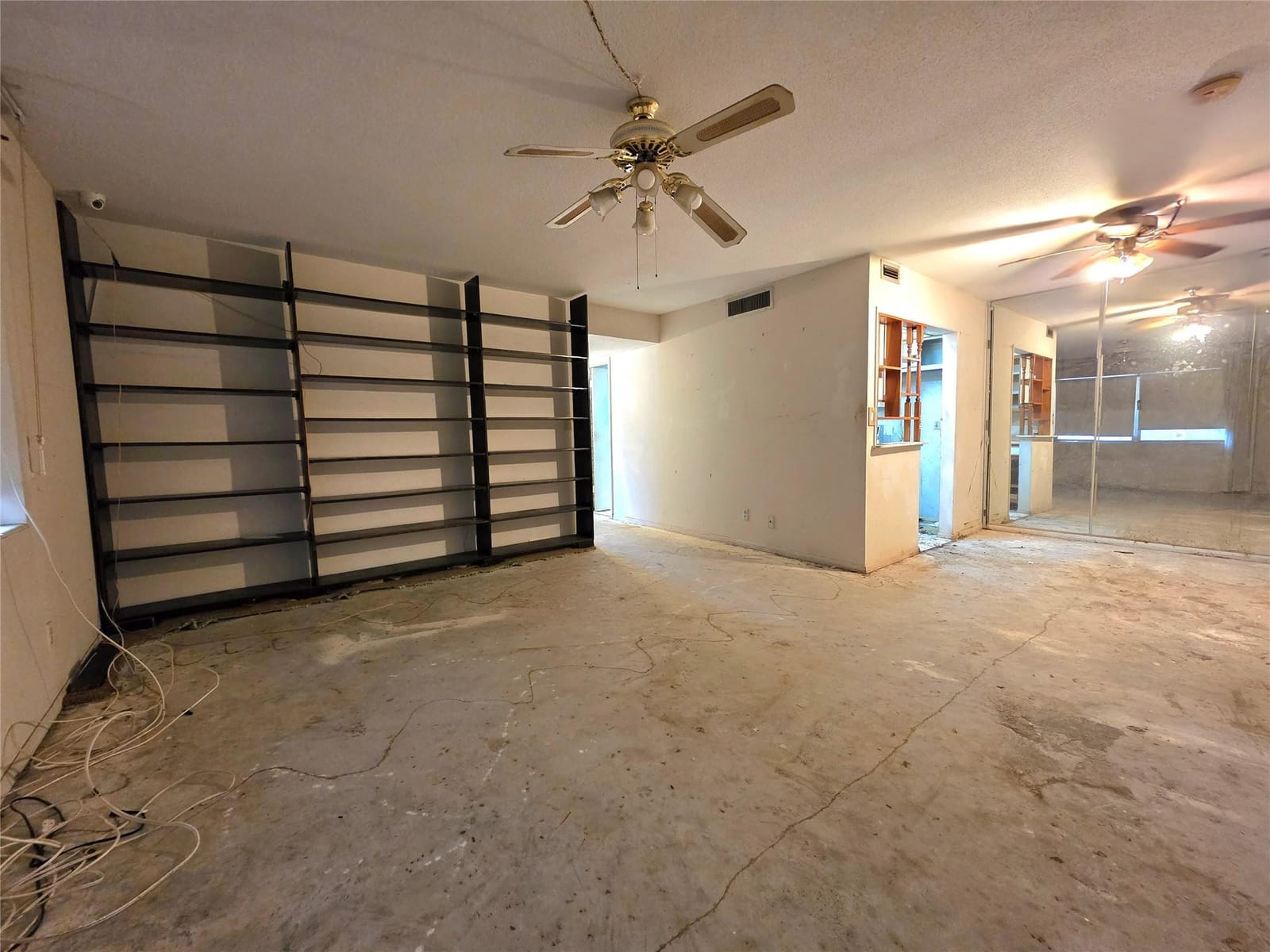 2901 NW 47th Terrace 346A — photo 4