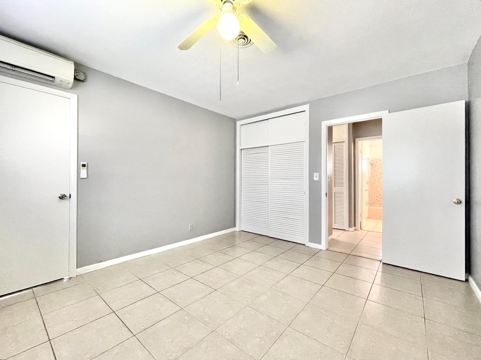1021 Crystal Lake Drive 315 — photo 8