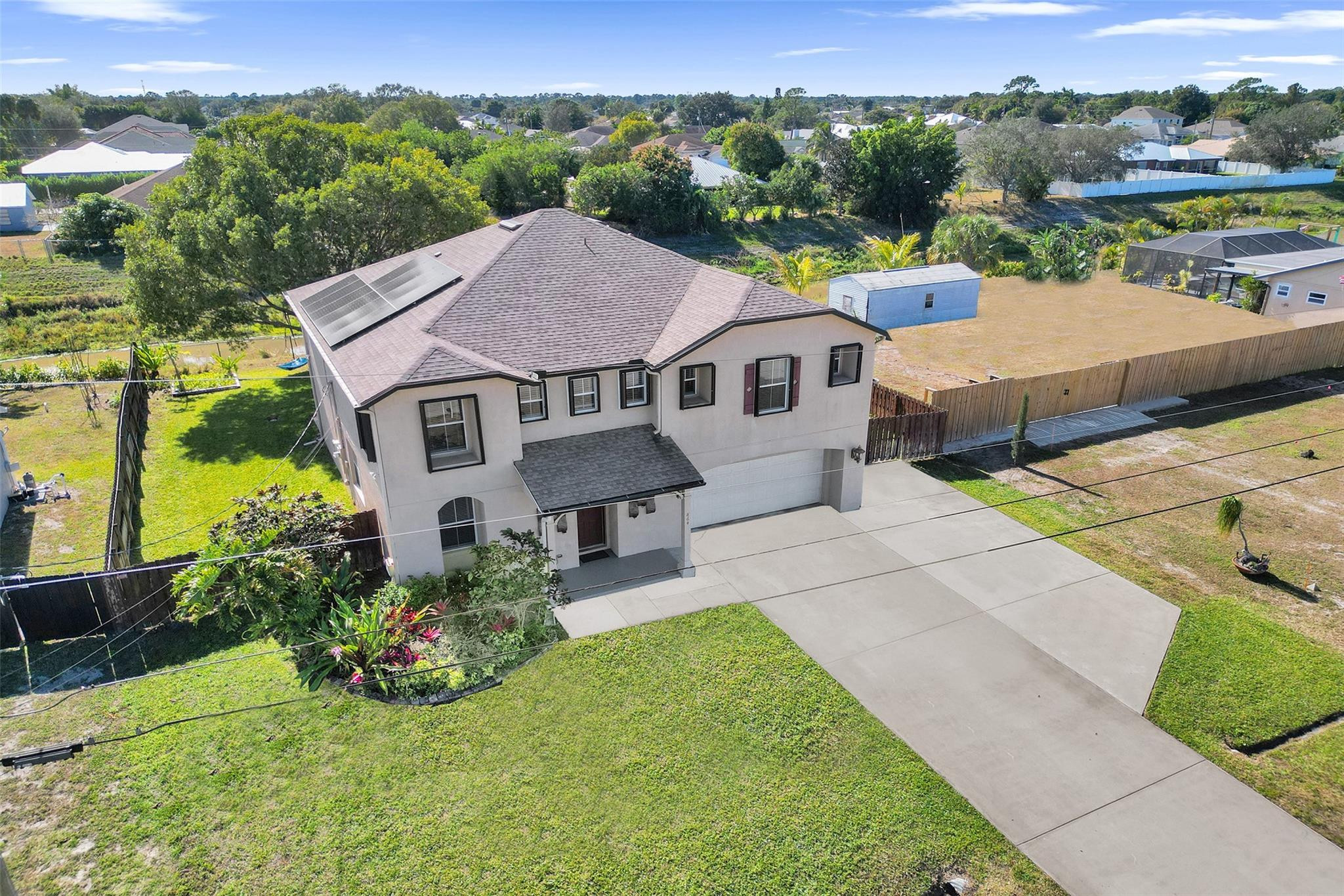 864 SW Java Avenue, Port St. Lucie, FL 34953
