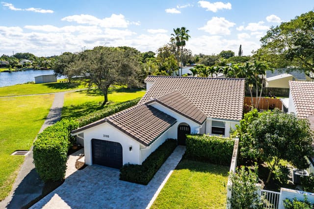 2105 NW 12th Street, sold in Rainberry Lake Ph Iv-B, Delray Beach, FL