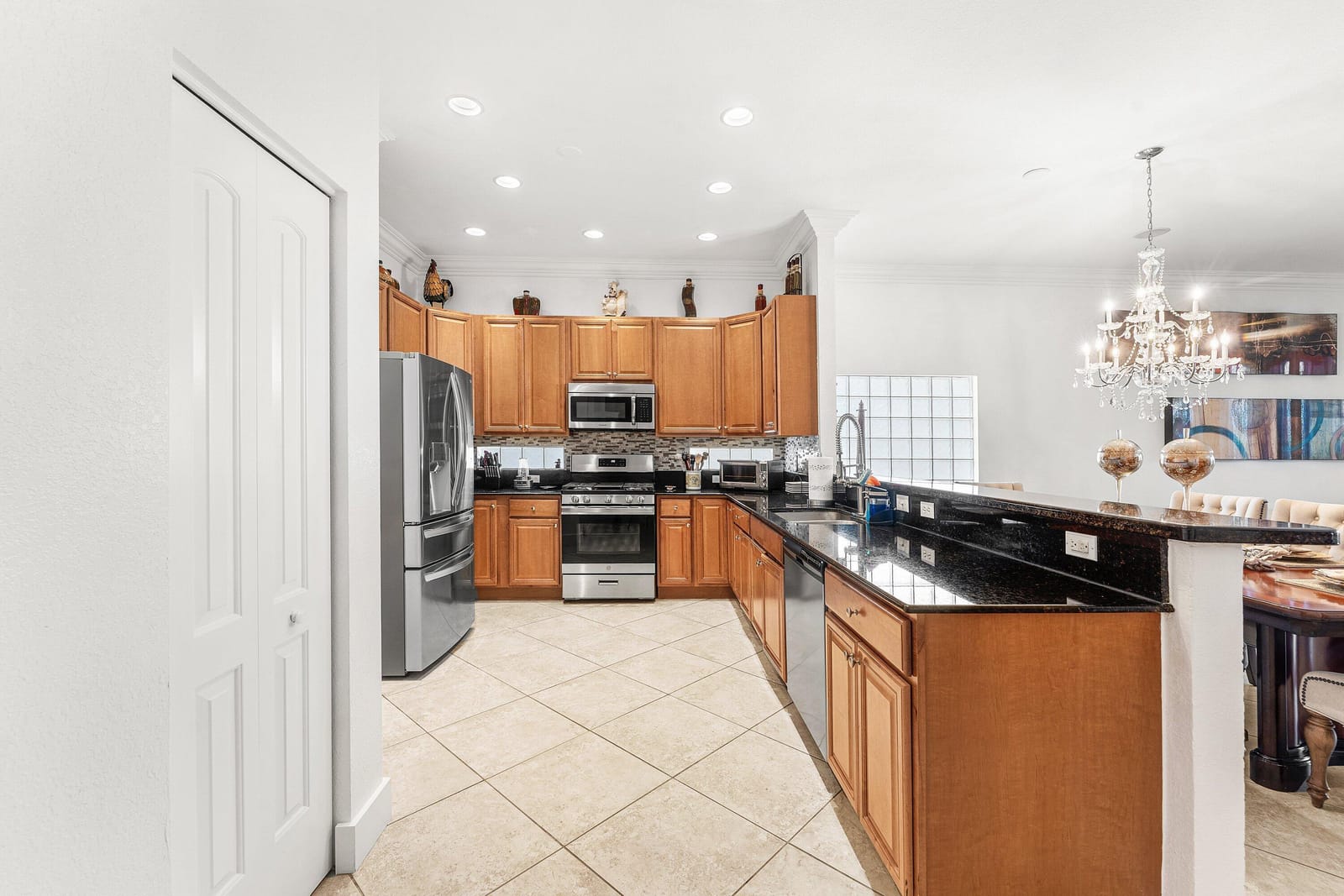 139 Berenger Walk, Royal Palm Beach, FL 33414 photo 11