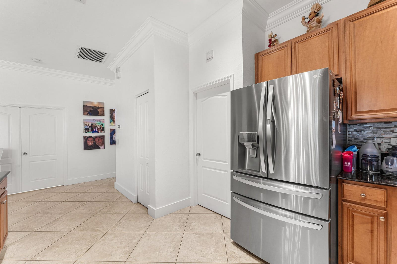 139 Berenger Walk, Royal Palm Beach, FL 33414 photo 12