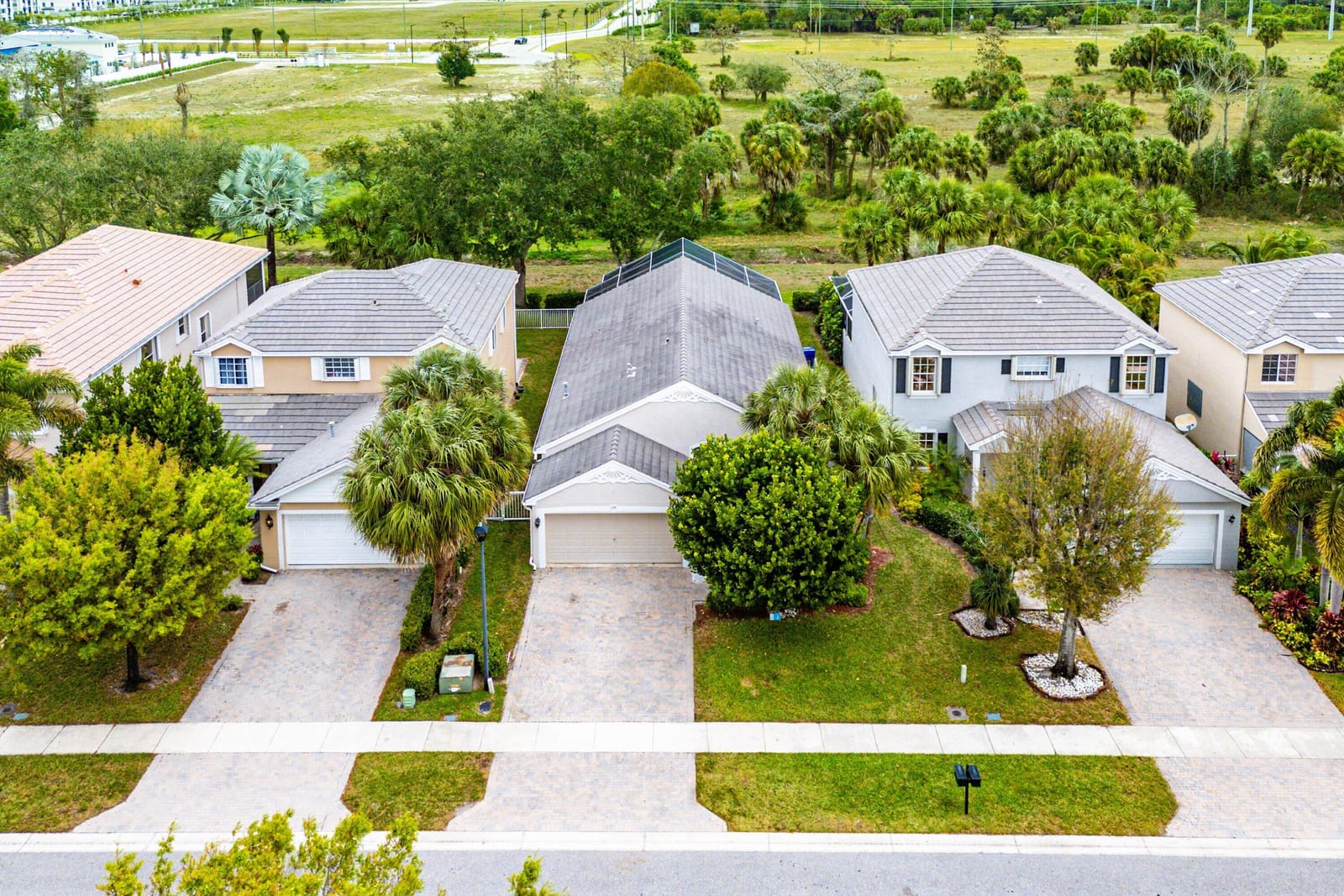 139 Berenger Walk, Royal Palm Beach, FL 33414 photo 7
