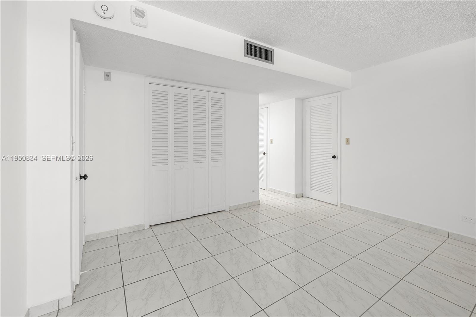 6039 Collins Avenue 809, Miami Beach, FL 33140 photo 22