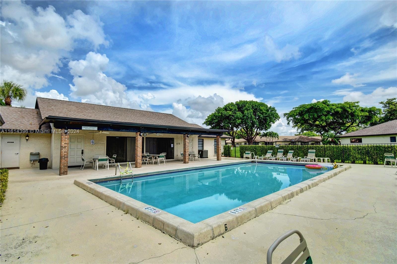 4948 Equestrian Circle B — photo 12