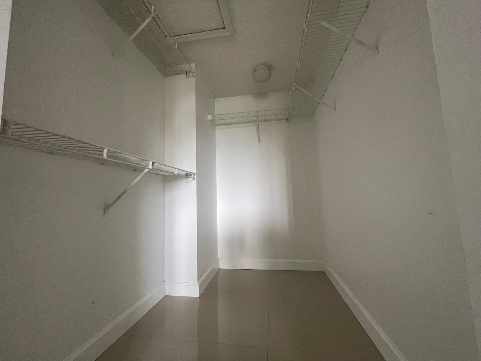 470 S Park Road 302 — photo 12