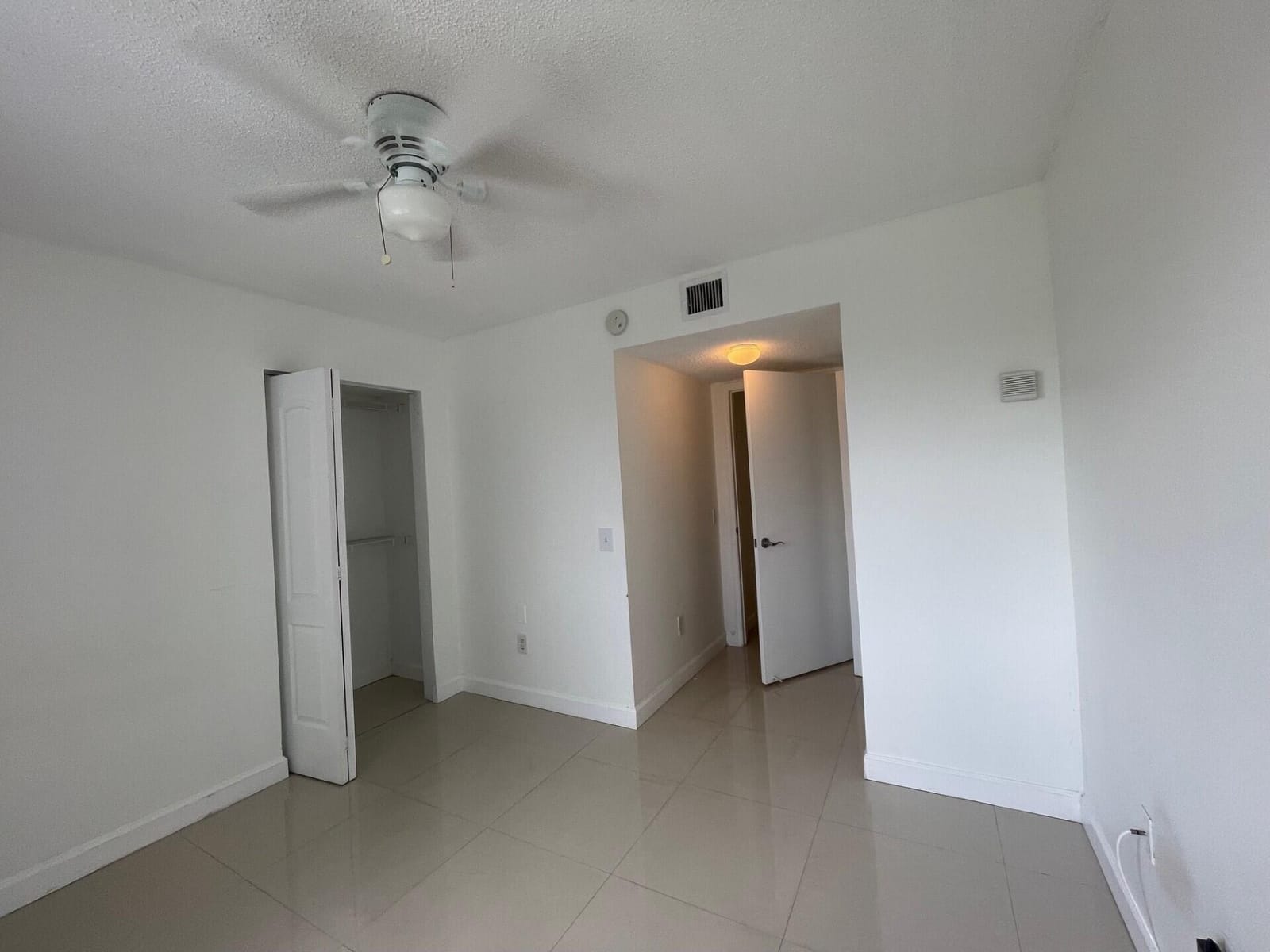 470 S Park Road 302 — photo 5