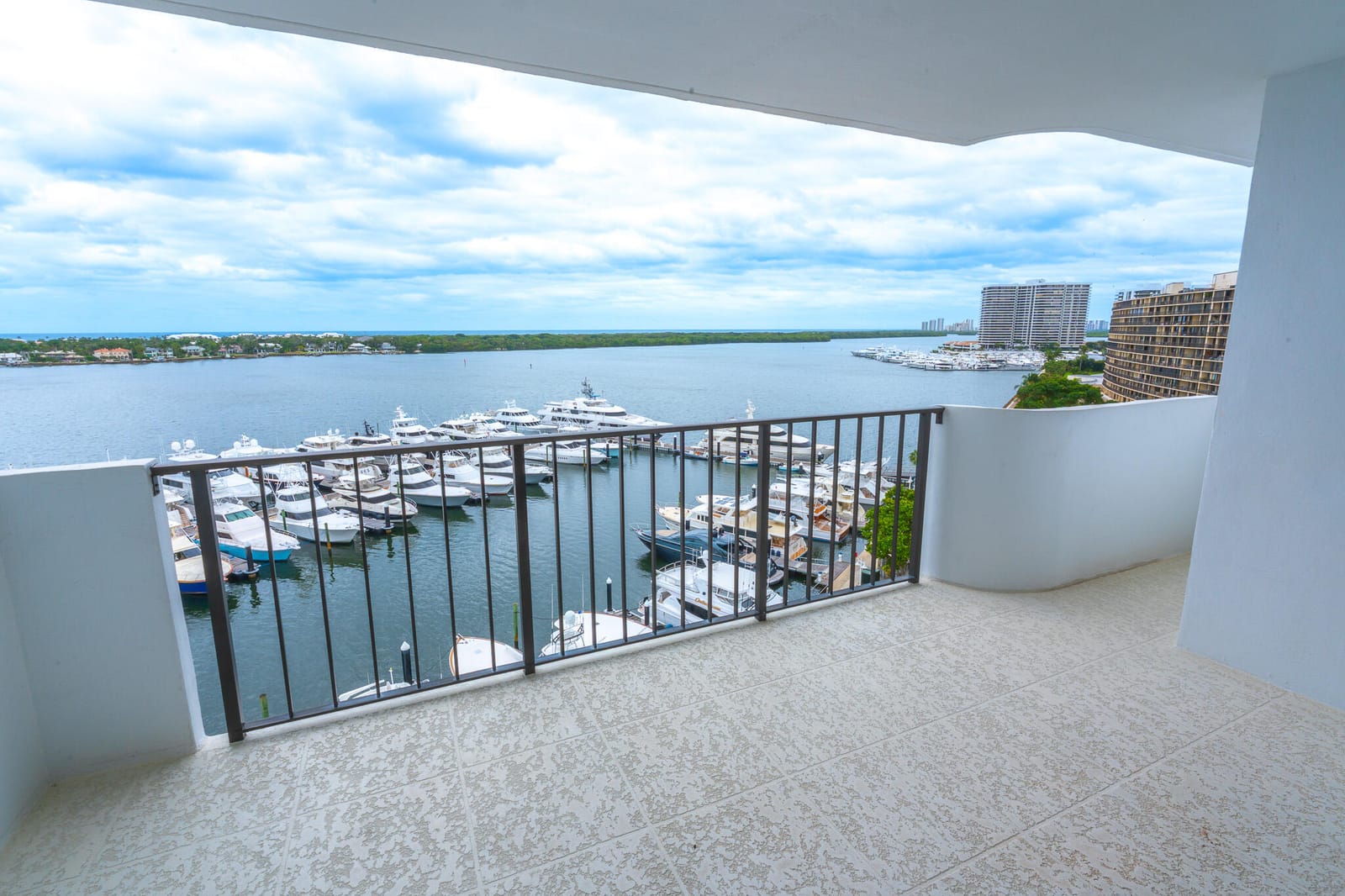 1208 Marine Way 803, North Palm Beach, FL 33408