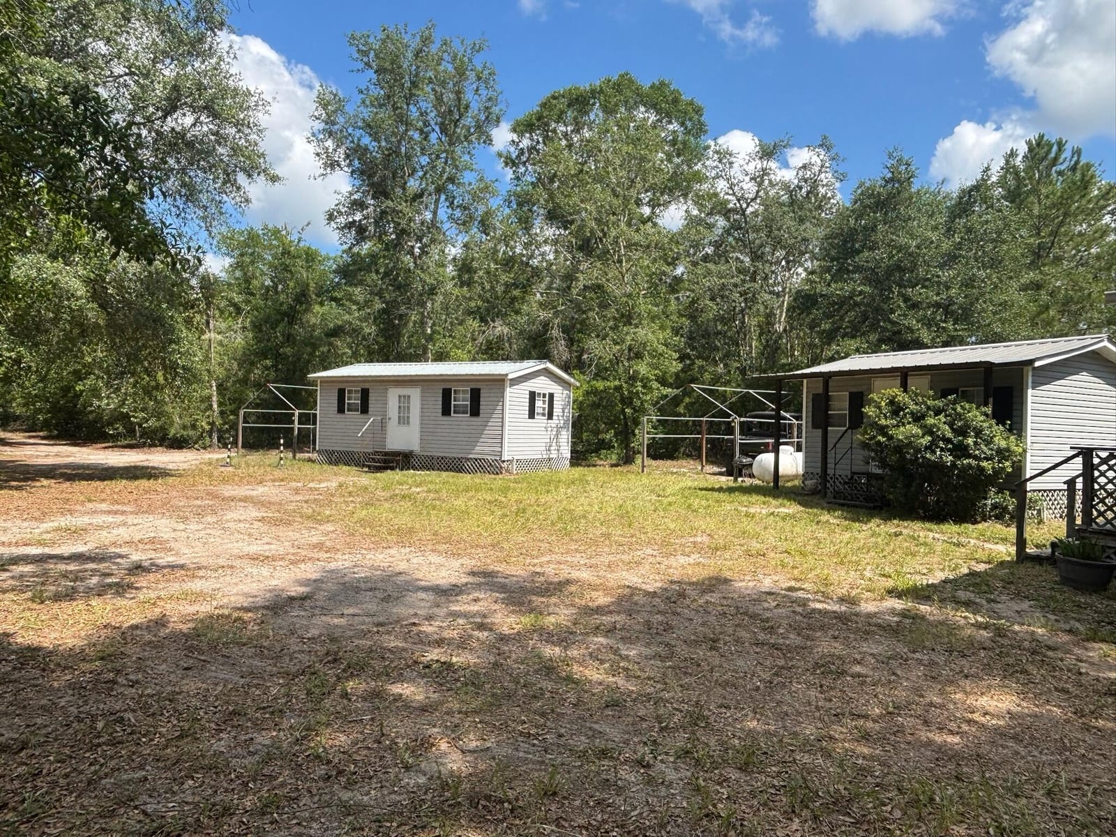 423 NW Bright Lake Court — photo 2