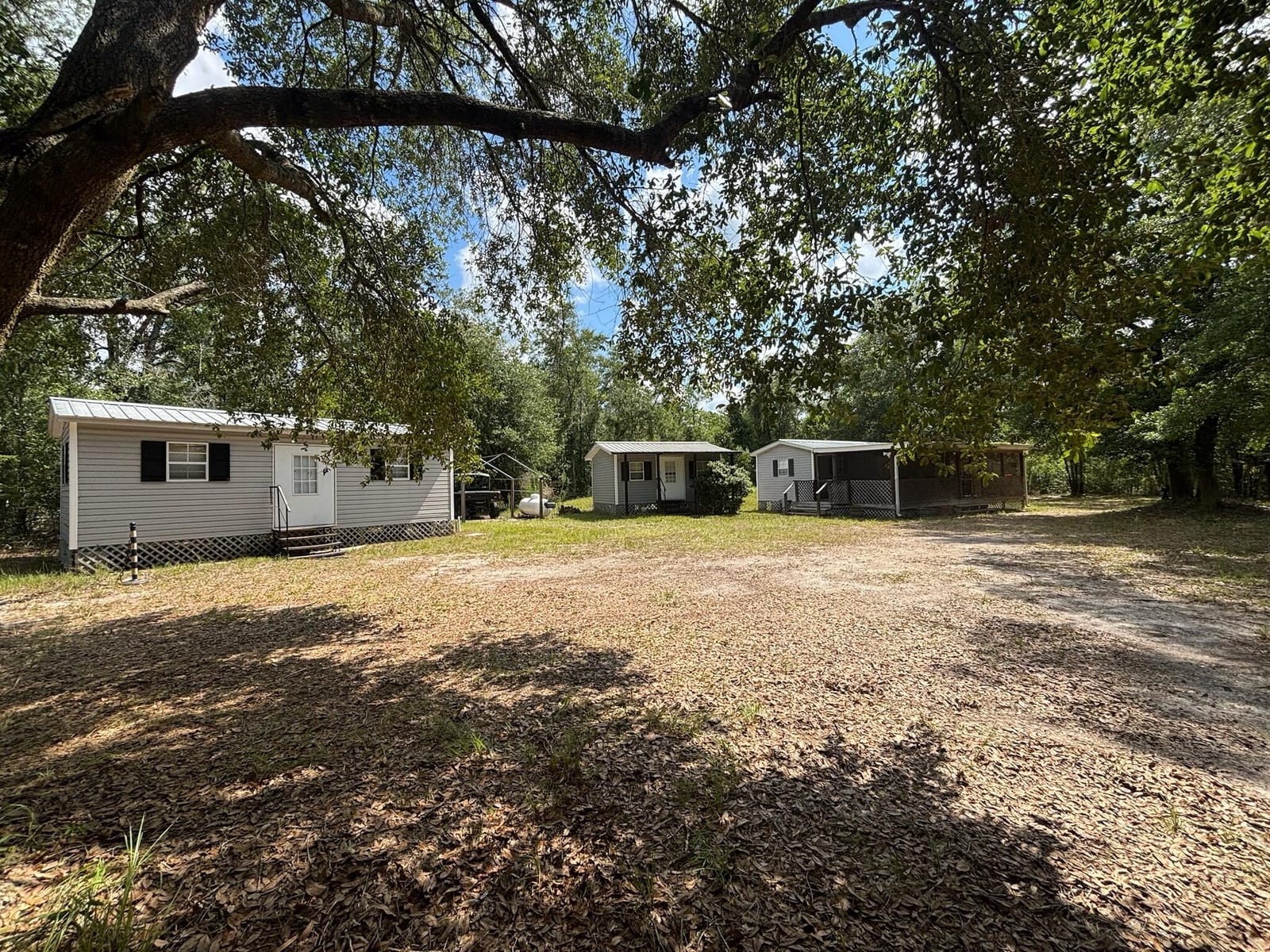 423 NW Bright Lake Court — photo 4