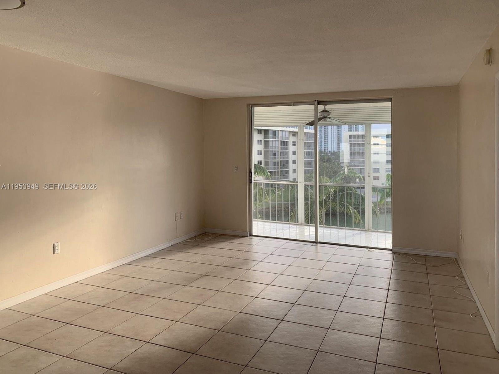 2855 Leonard Drive H404 — photo 2
