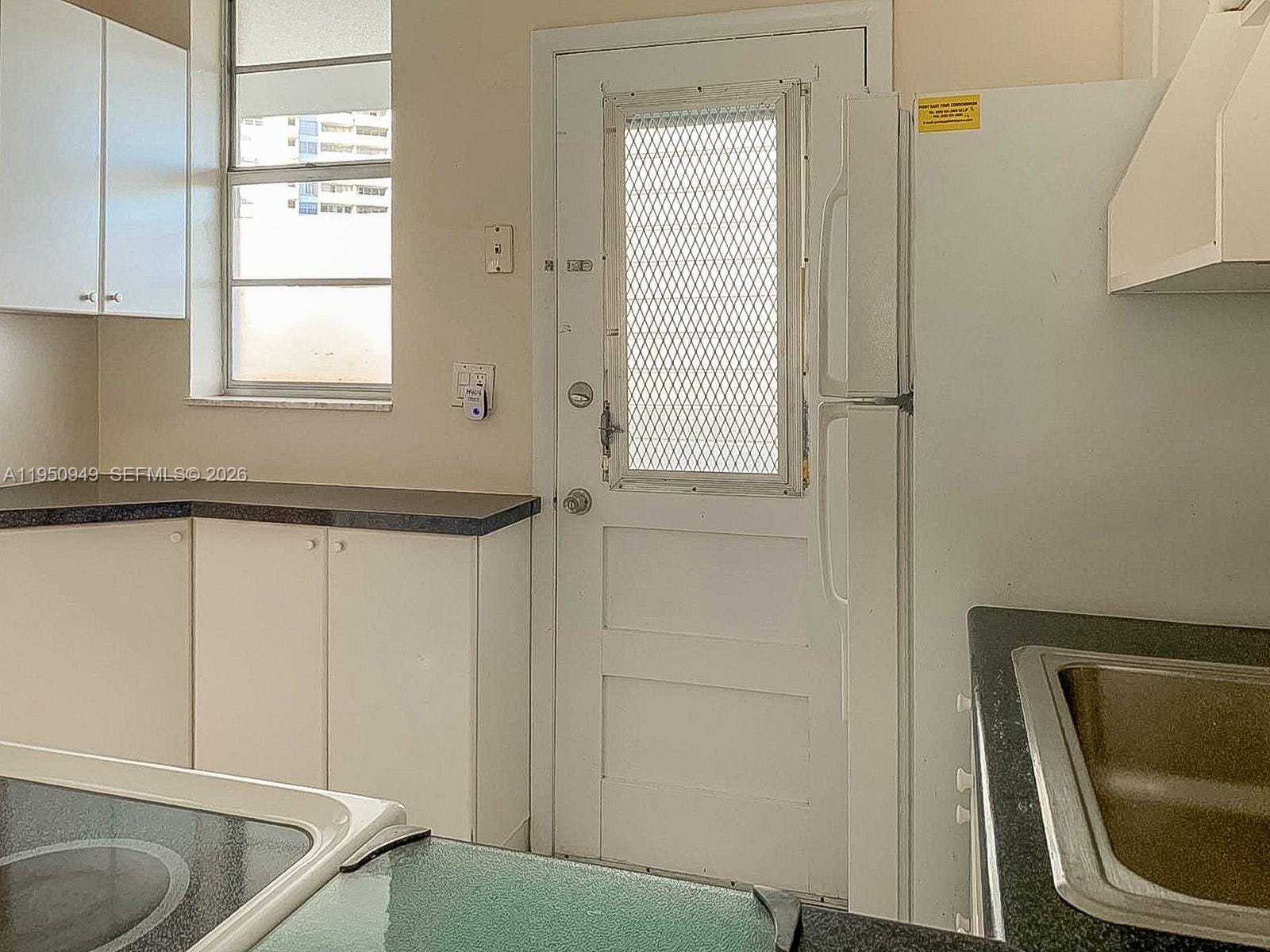 2855 Leonard Drive H404 — photo 8