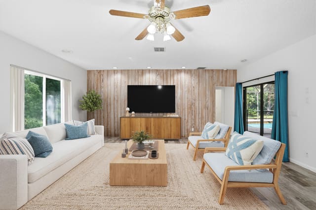 8785 Thousand Pines Circle, sold in Thousand Pines, Miami, FL