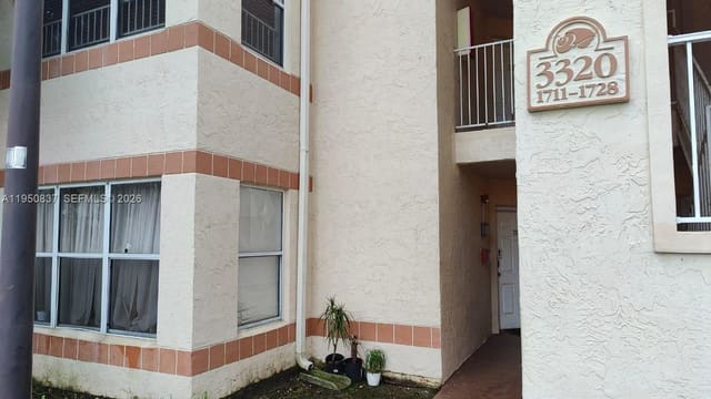 3320 N Pinewalk Drive N 1715, Coral Key, Margate, FL