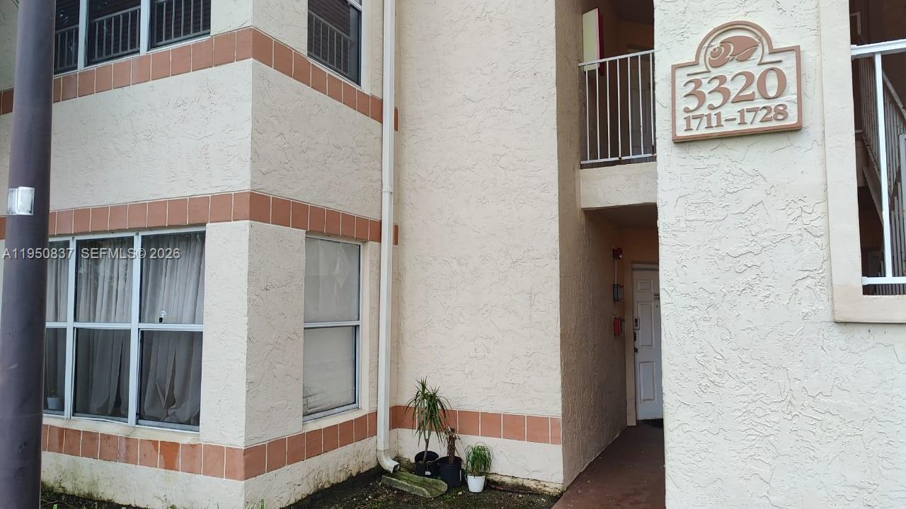 3320 N Pinewalk Drive N 1715, Margate, FL 33063, Margate