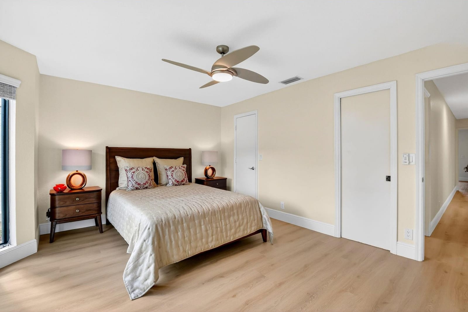 3042 Lucerne Park Drive 5612 — photo 12