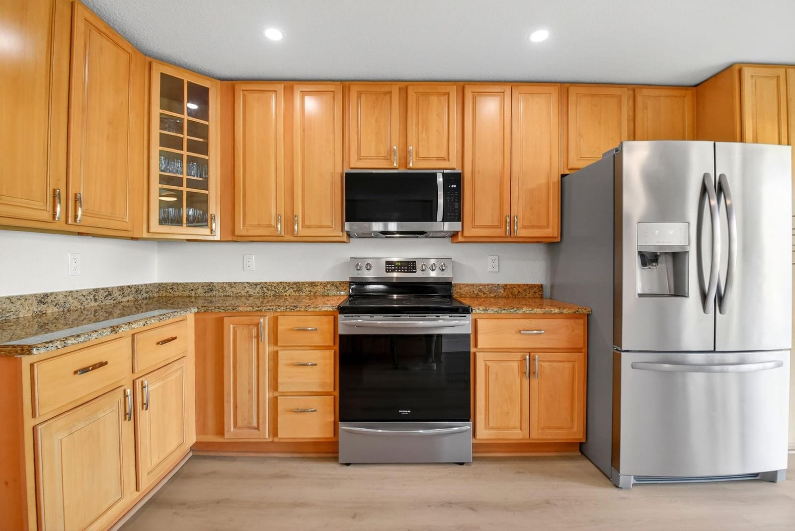 3042 Lucerne Park Drive 5612 — photo 5