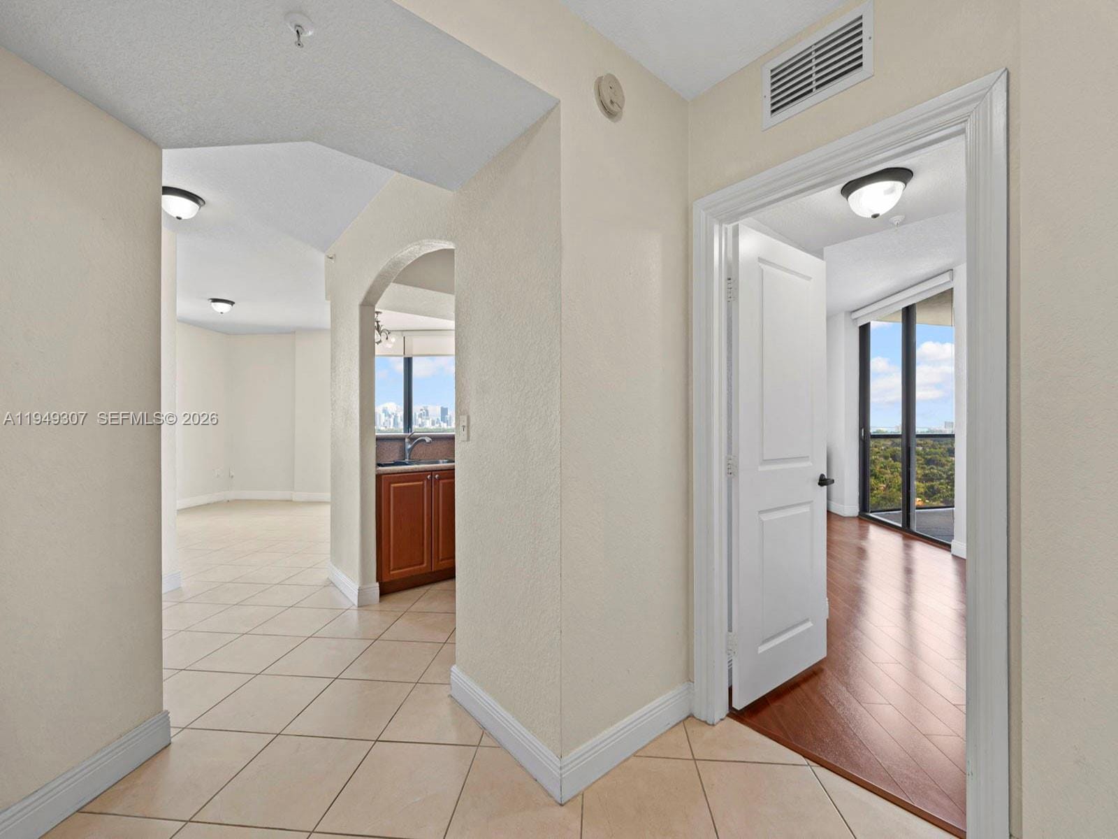 2301 SW 27th Avenue 1403 — photo 5
