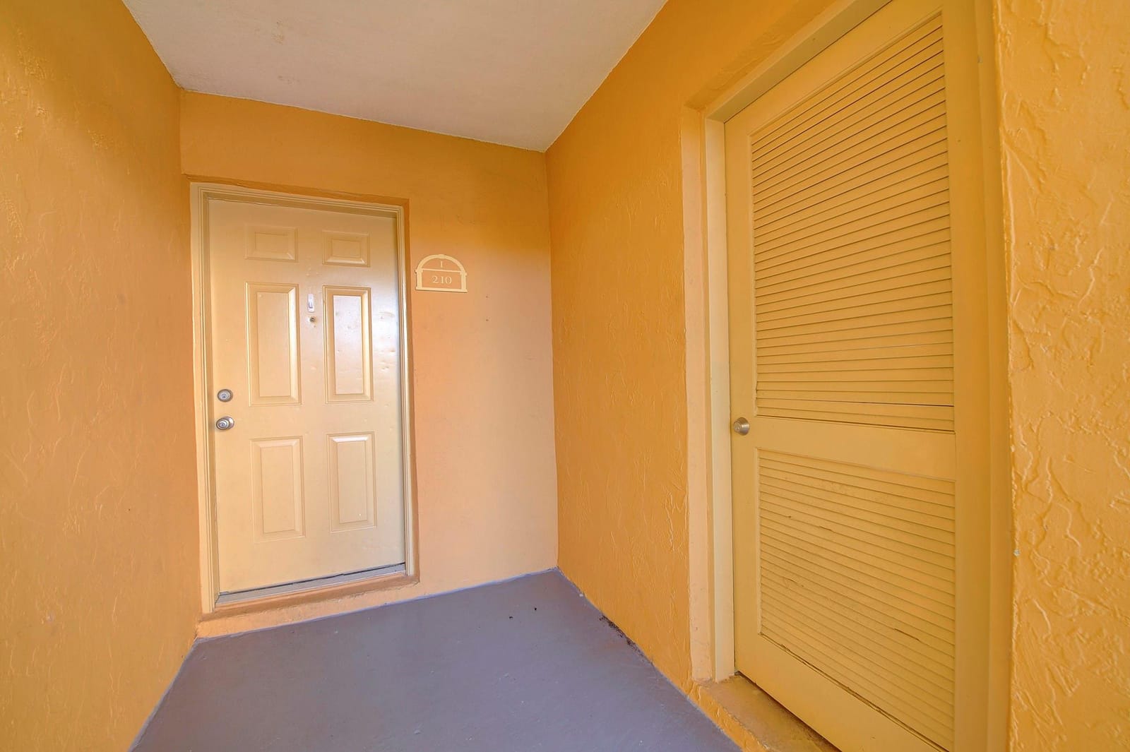 18111 NW 68th Avenue I210 — photo 2