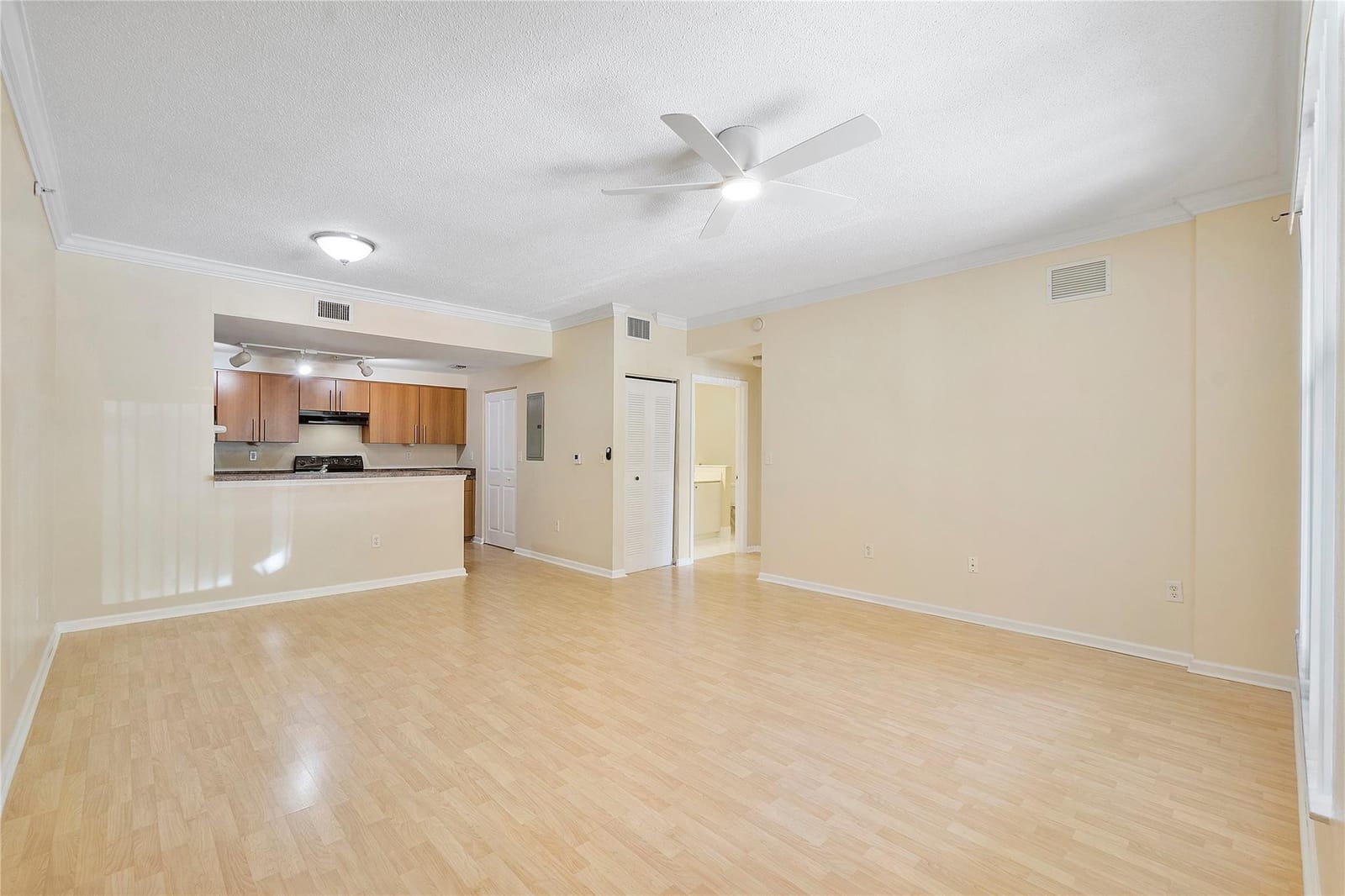 6020 W Sample Road 103 — photo 4