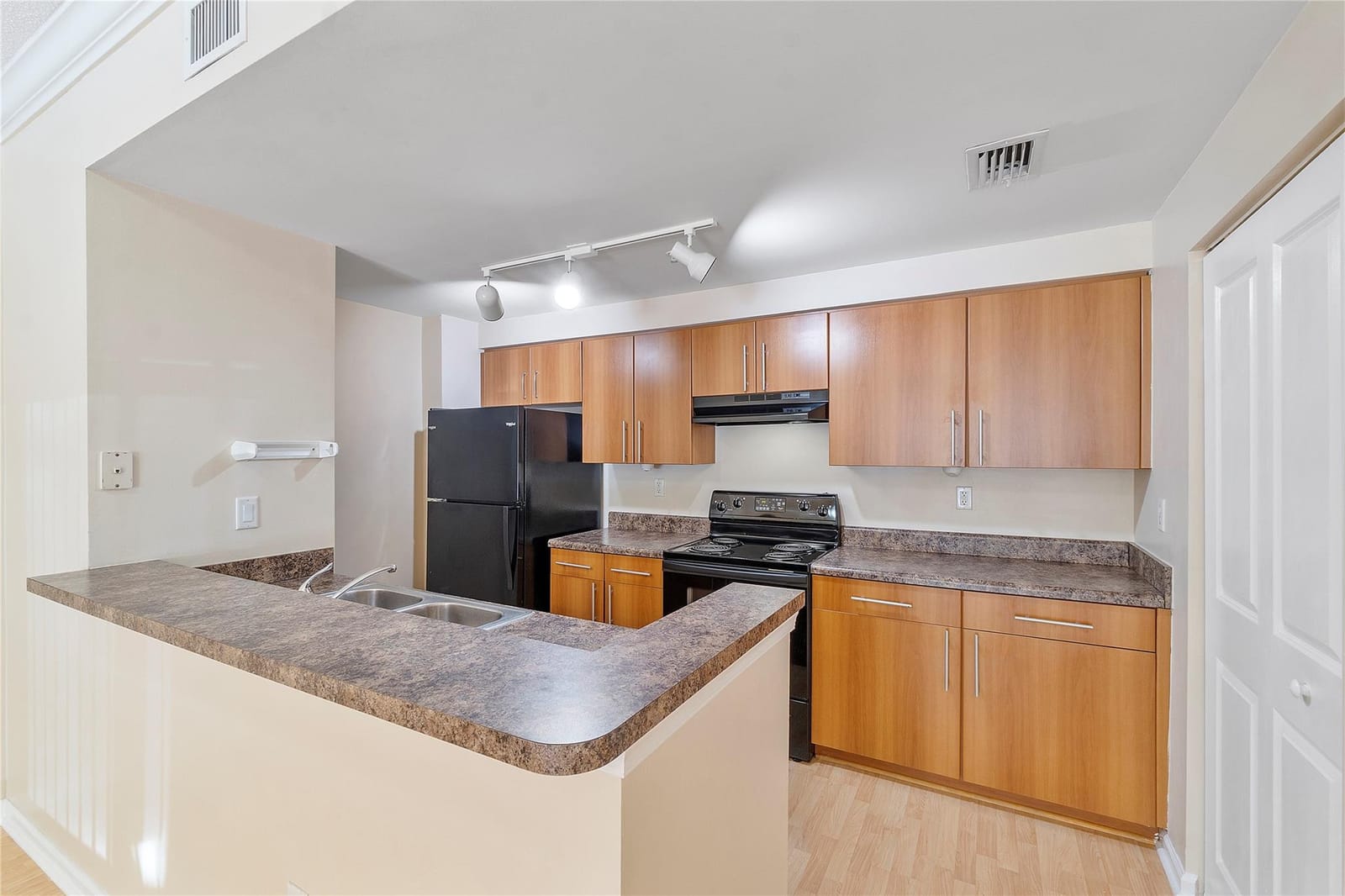 6020 W Sample Road 103 — photo 8