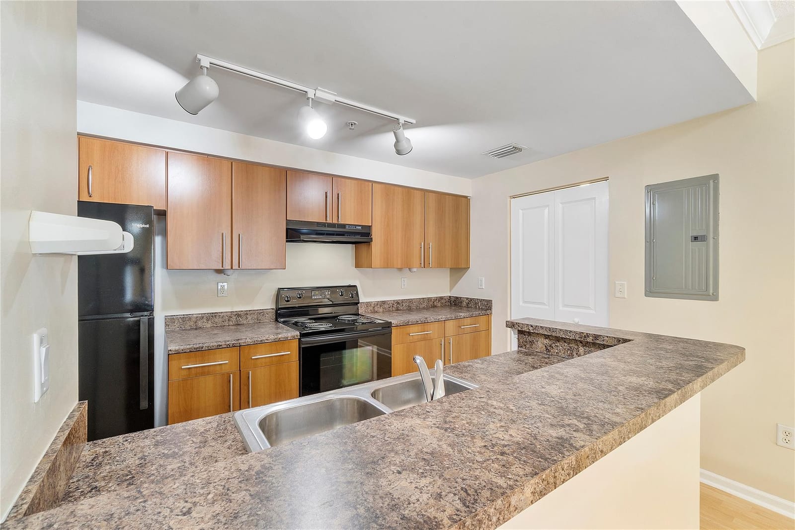 6020 W Sample Road 103 — photo 9