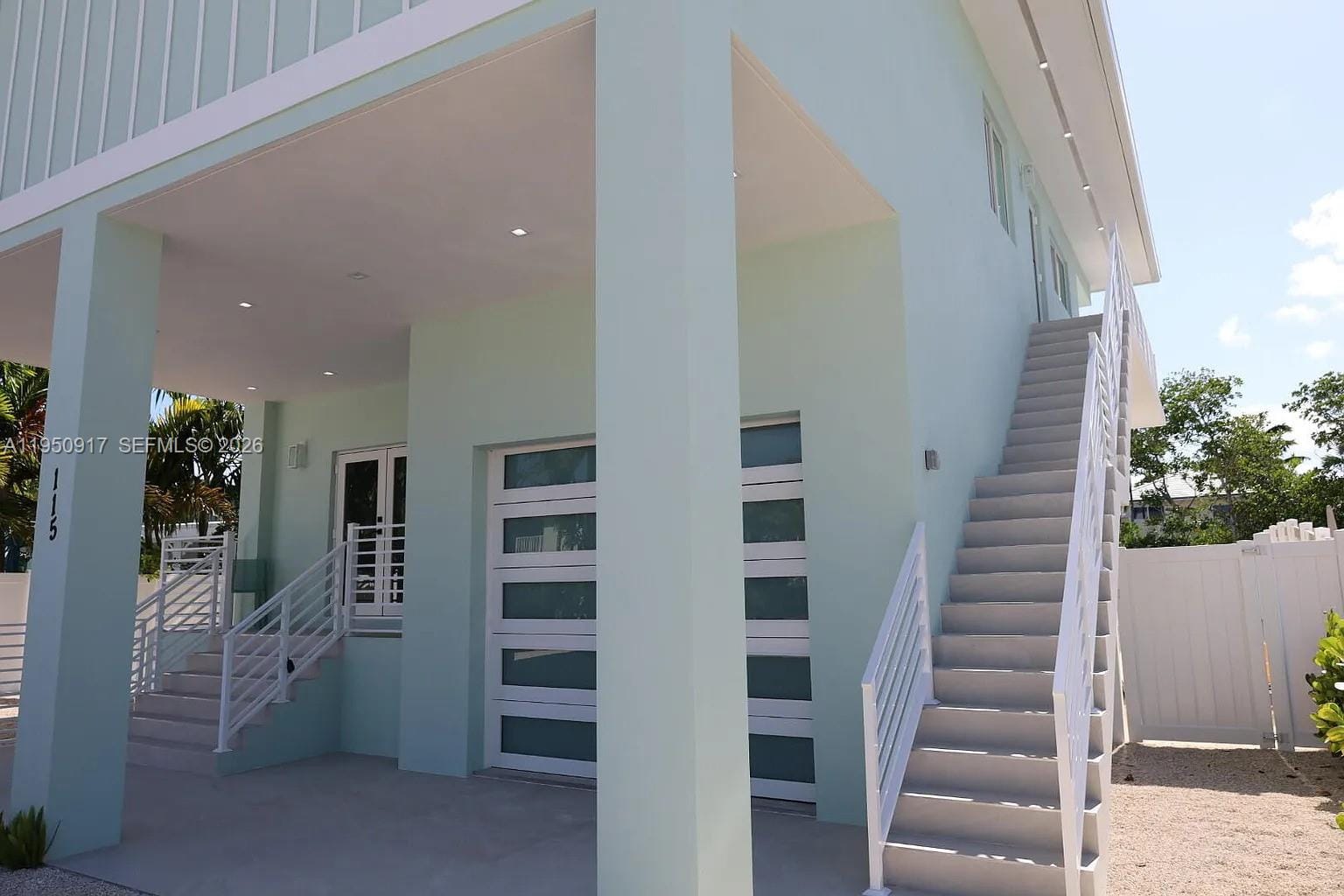 115 Azalea Street — photo 2