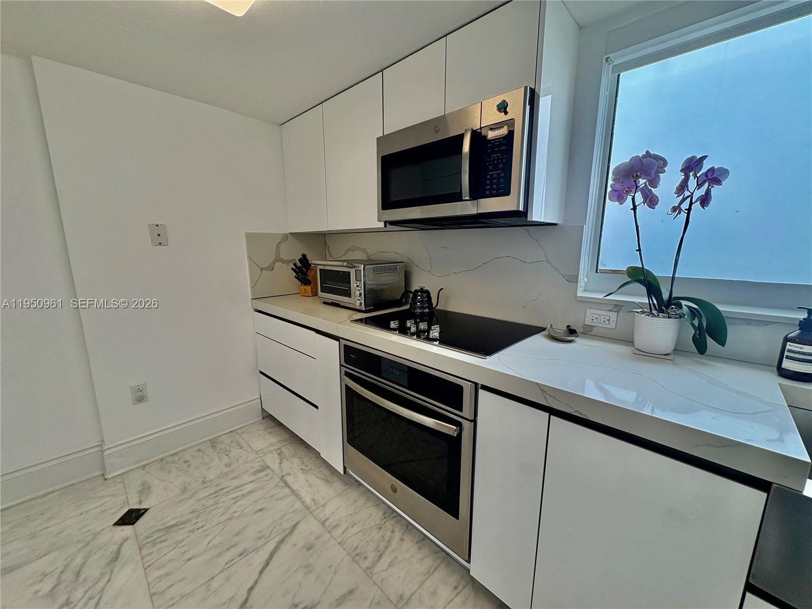 1800 N Bayshore Drive 1801, Miami, FL 33132 photo 14