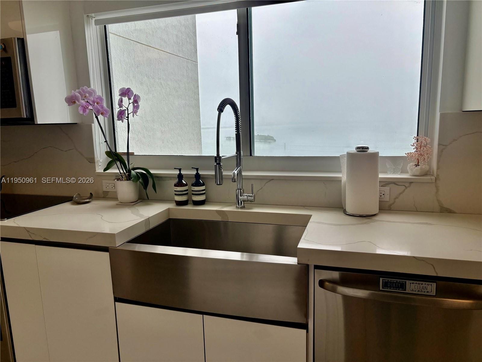 1800 N Bayshore Drive 1801, Miami, FL 33132 photo 6