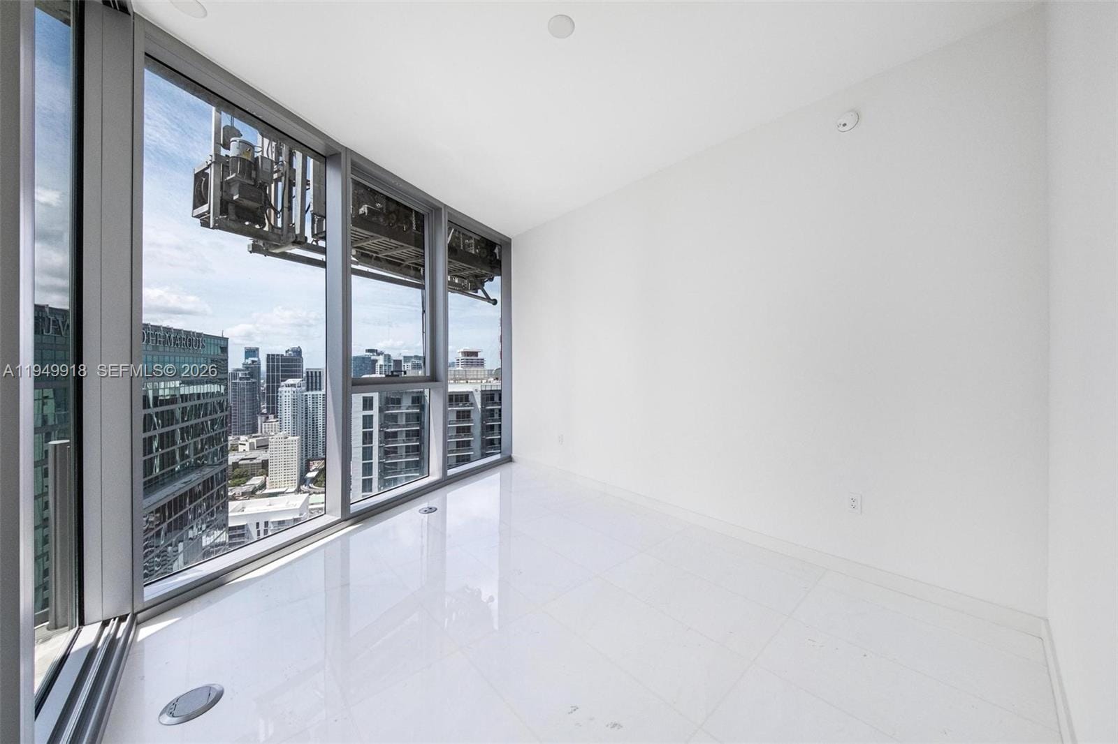 300 Biscayne Boulevard Way 4507W, Miami, FL 33131 photo 30