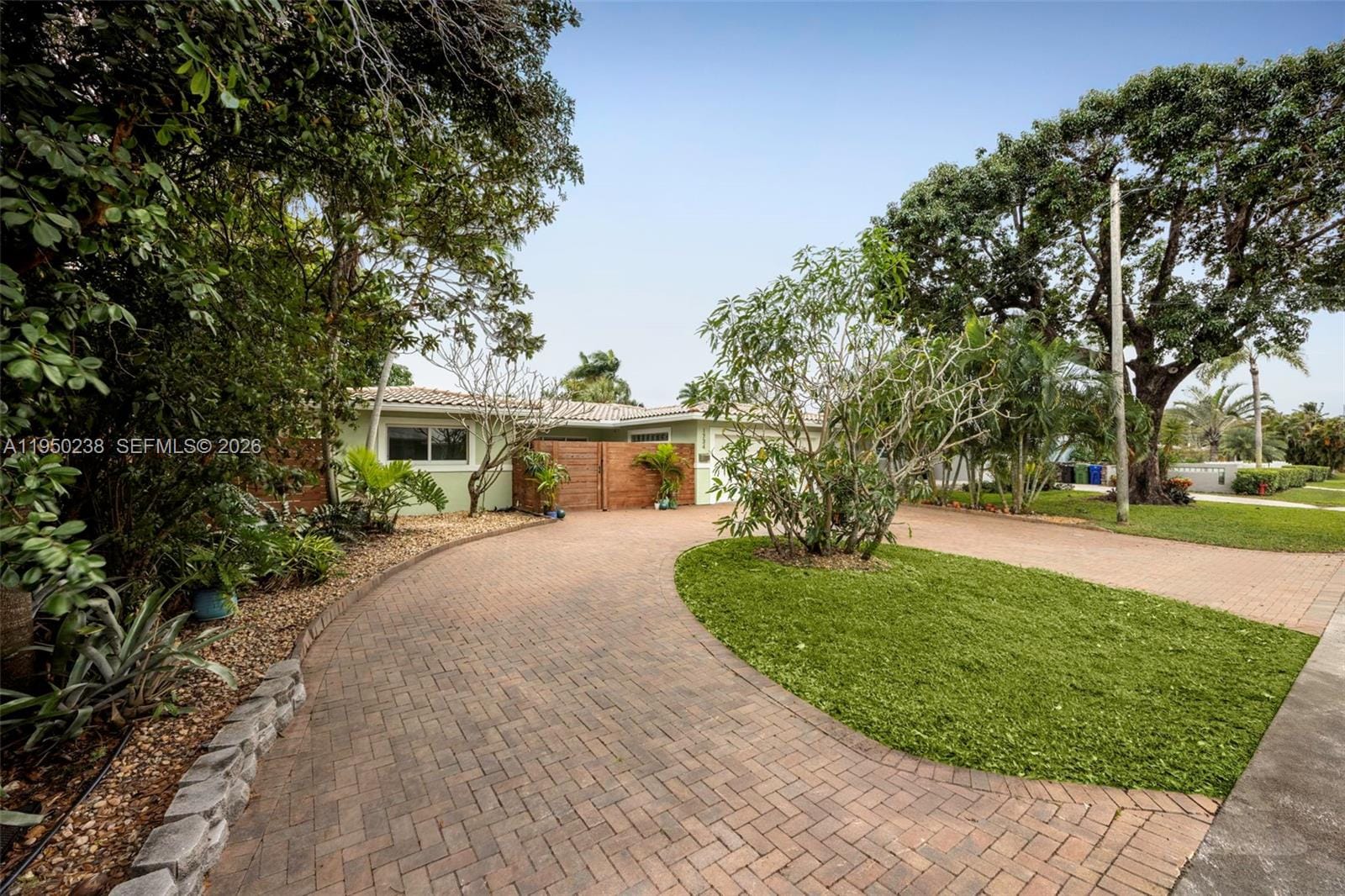 1734 W Las Olas Boulevard, Fort Lauderdale, FL 33312