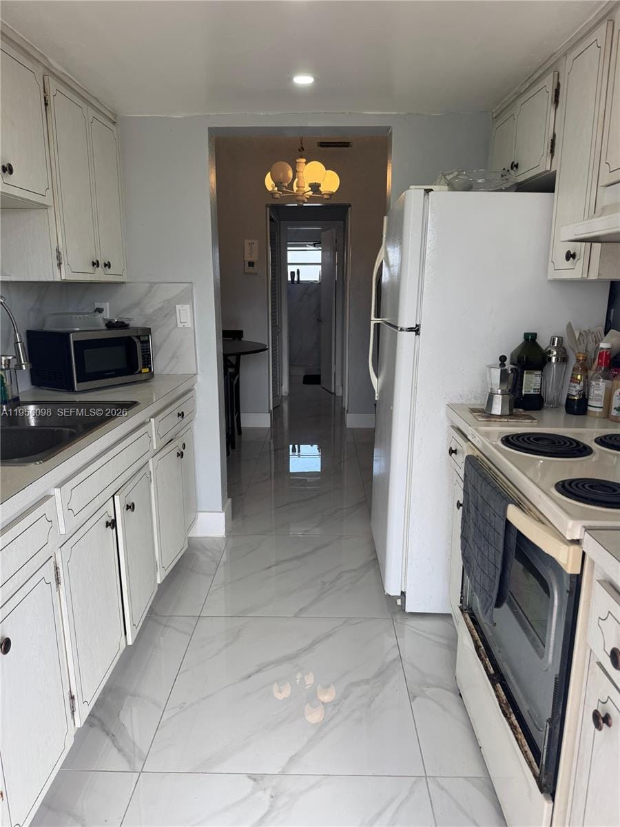 1825 Cleveland Street 15 — photo 7