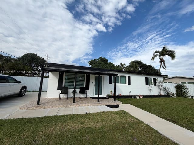 1011 NE 212th Terrace, sold in Ives Estates Sec 4, Miami, FL