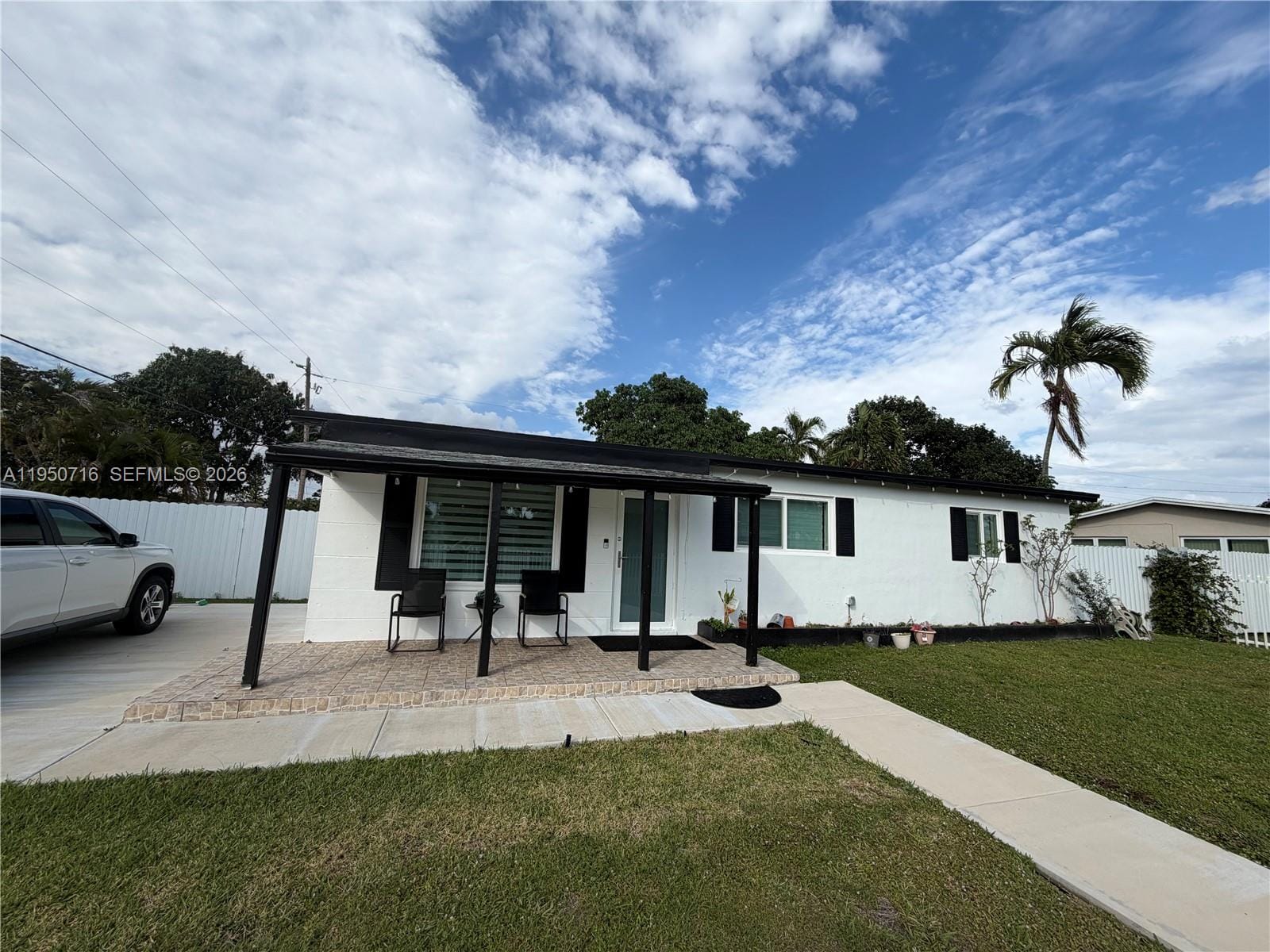 1011 NE 212th Terrace, Miami, FL 33179 photo 1