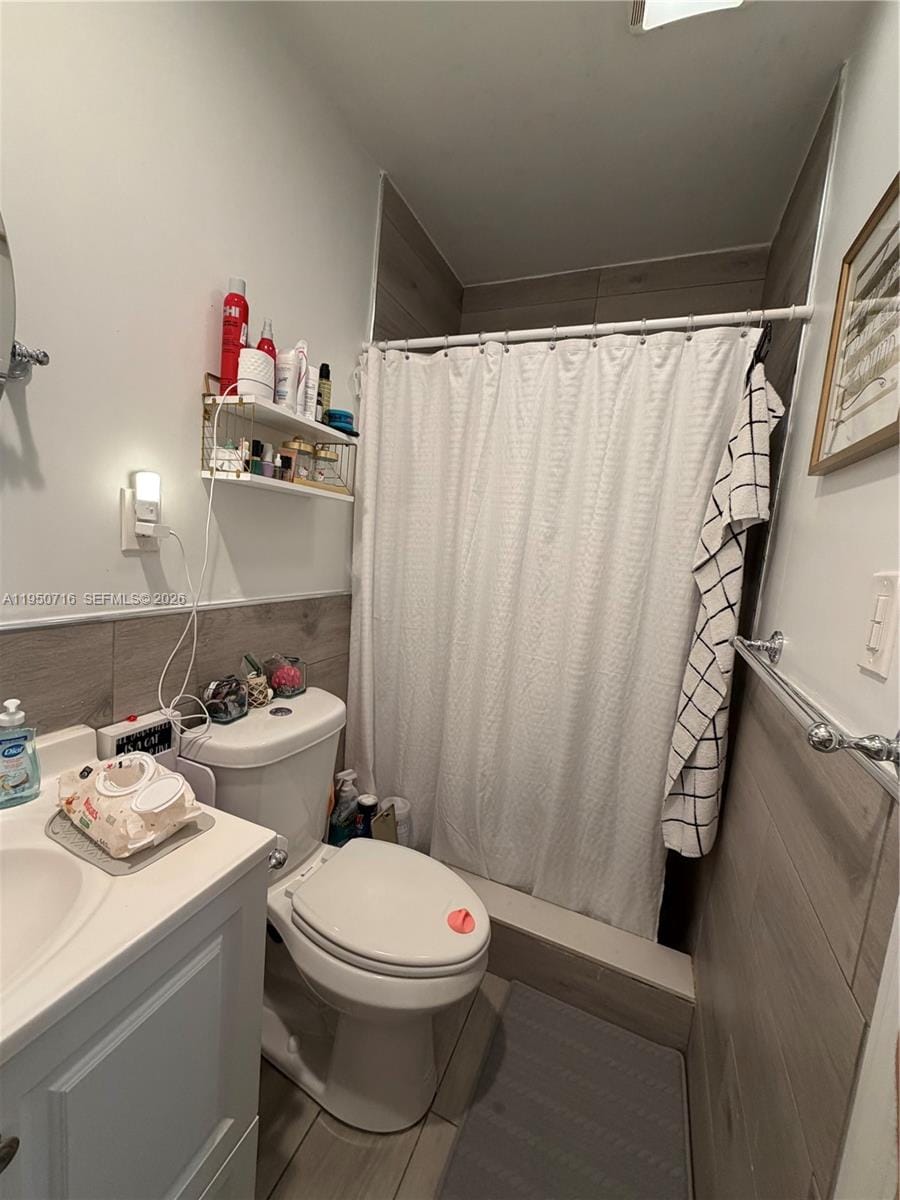 1011 NE 212th Terrace, Miami, FL 33179 photo 18