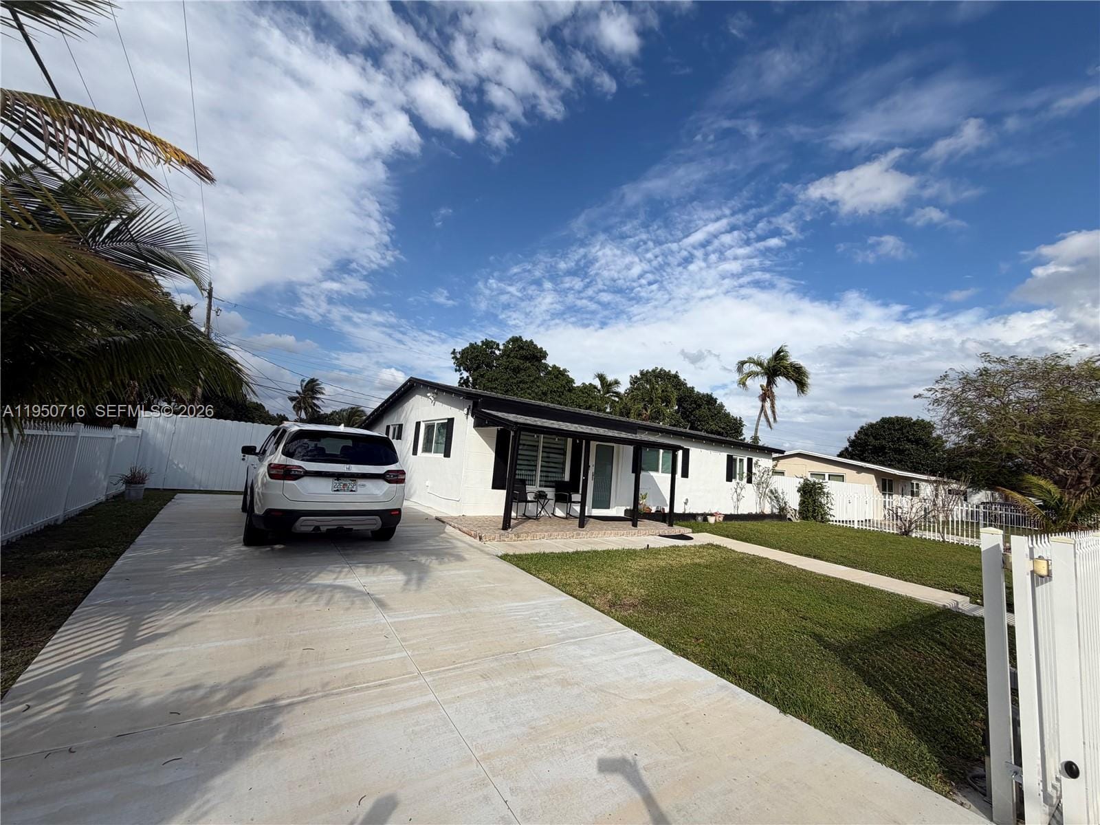 1011 NE 212th Terrace, Miami, FL 33179 photo 4