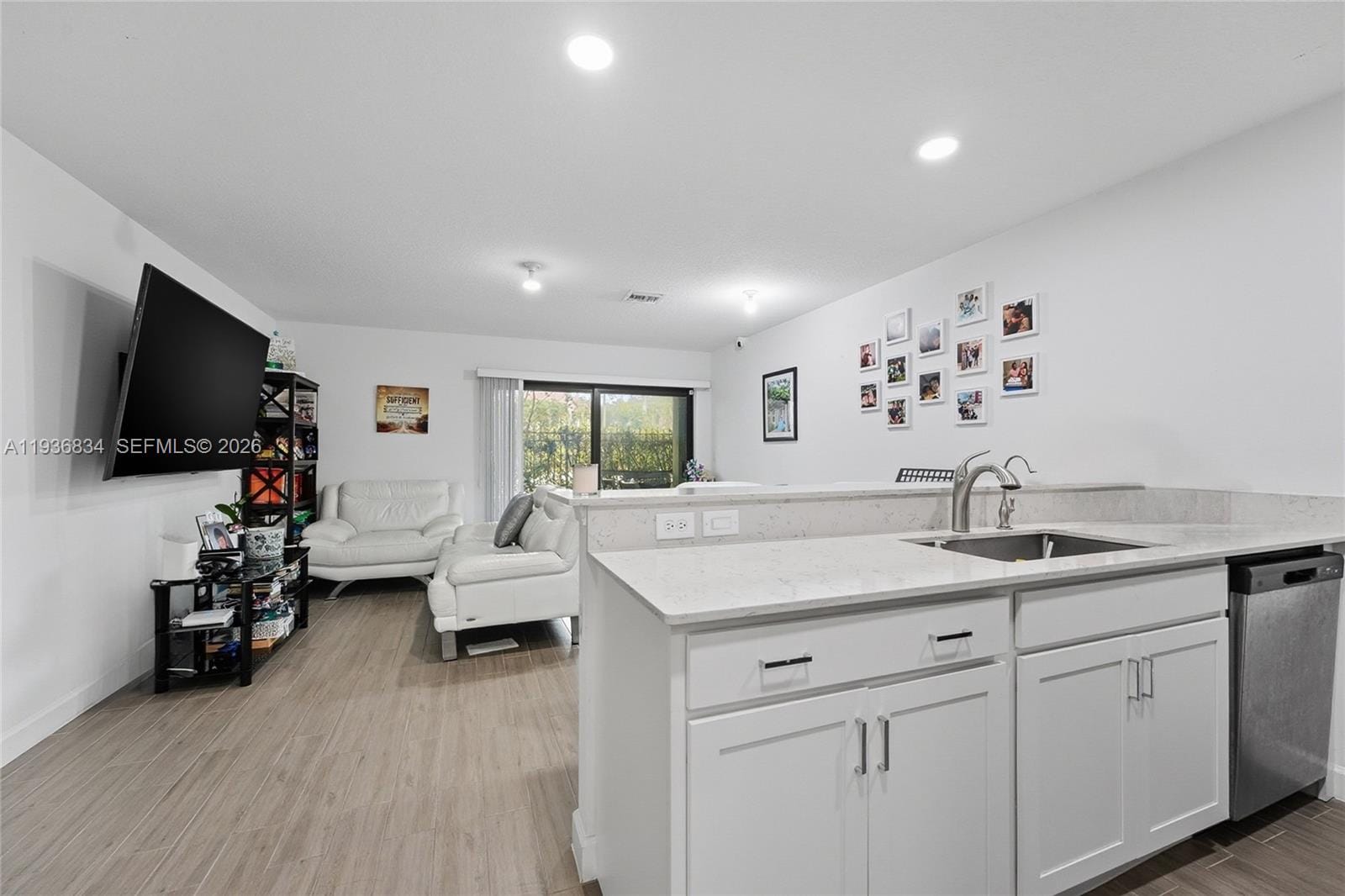5059 Genove Place — photo 4