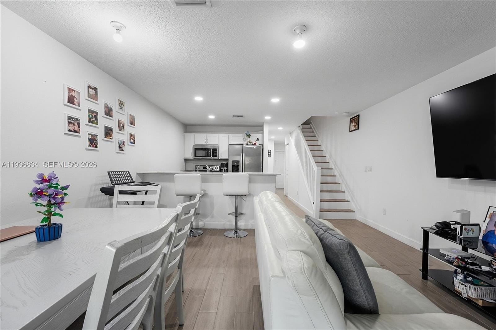5059 Genove Place — photo 6