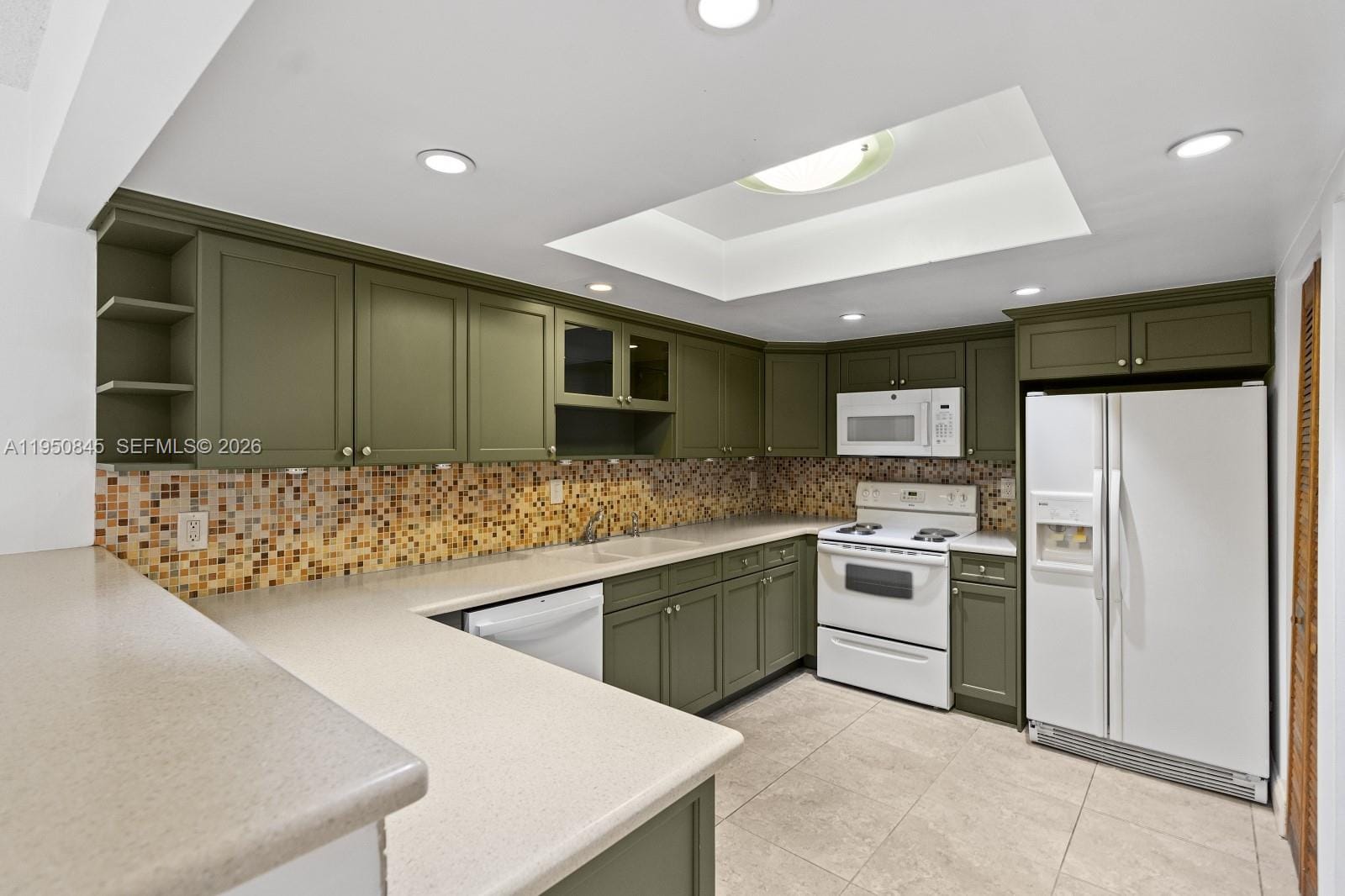 7064 SW 114th Place B, Miami, FL 33173 photo 2