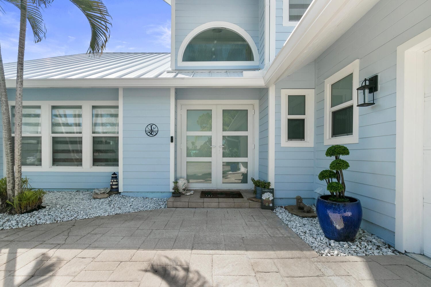 9029 SE Breeze Way, Hobe Sound, FL 33455 photo 4