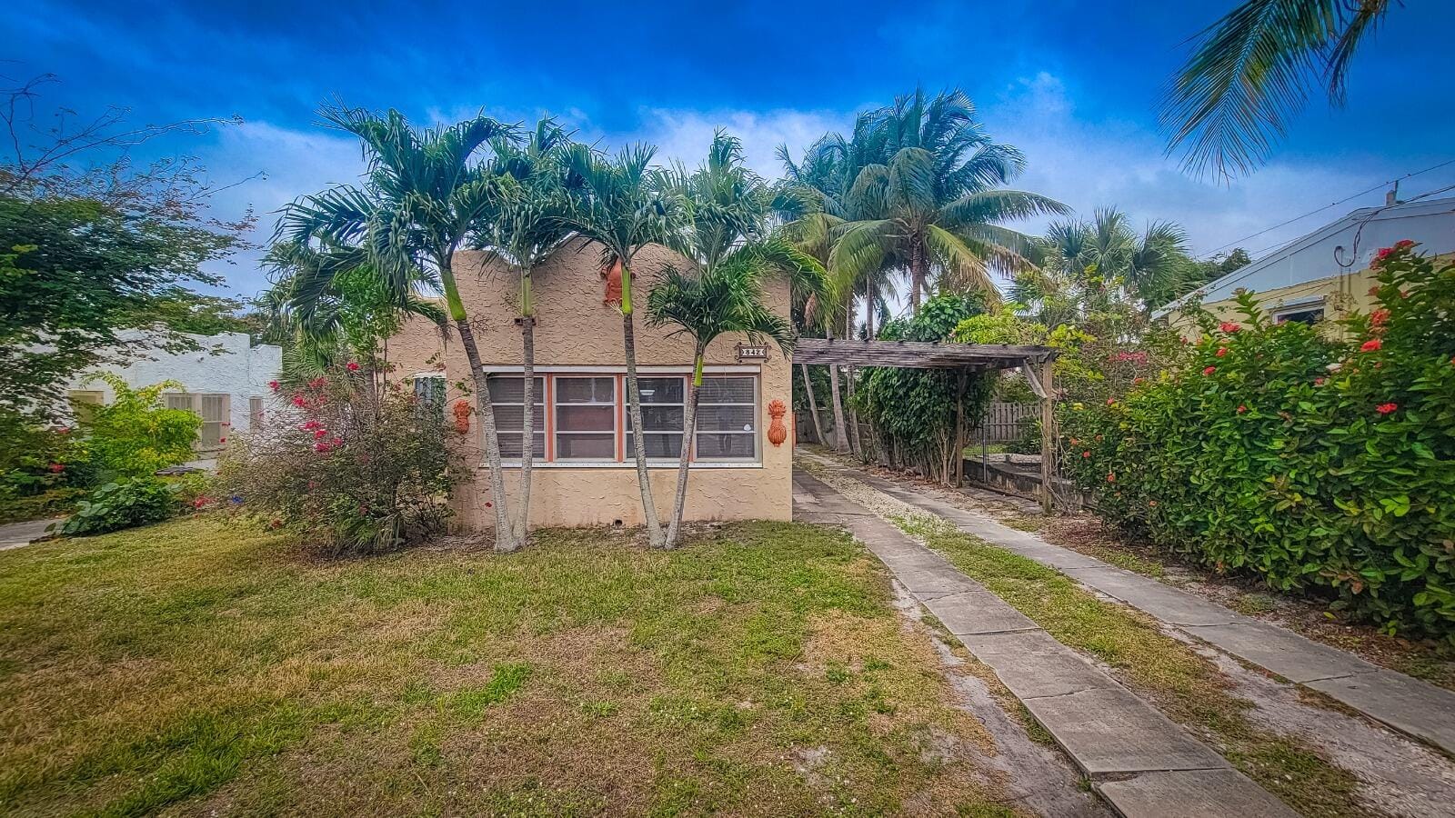 842 Selkirk Street, West Palm Beach, FL 33405 photo 2
