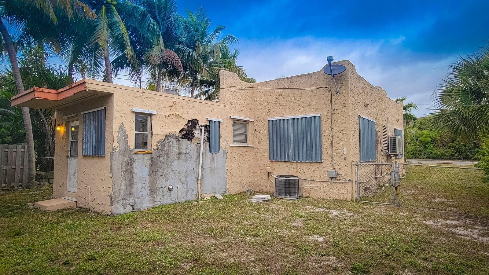 842 Selkirk Street, West Palm Beach, FL 33405 photo 5