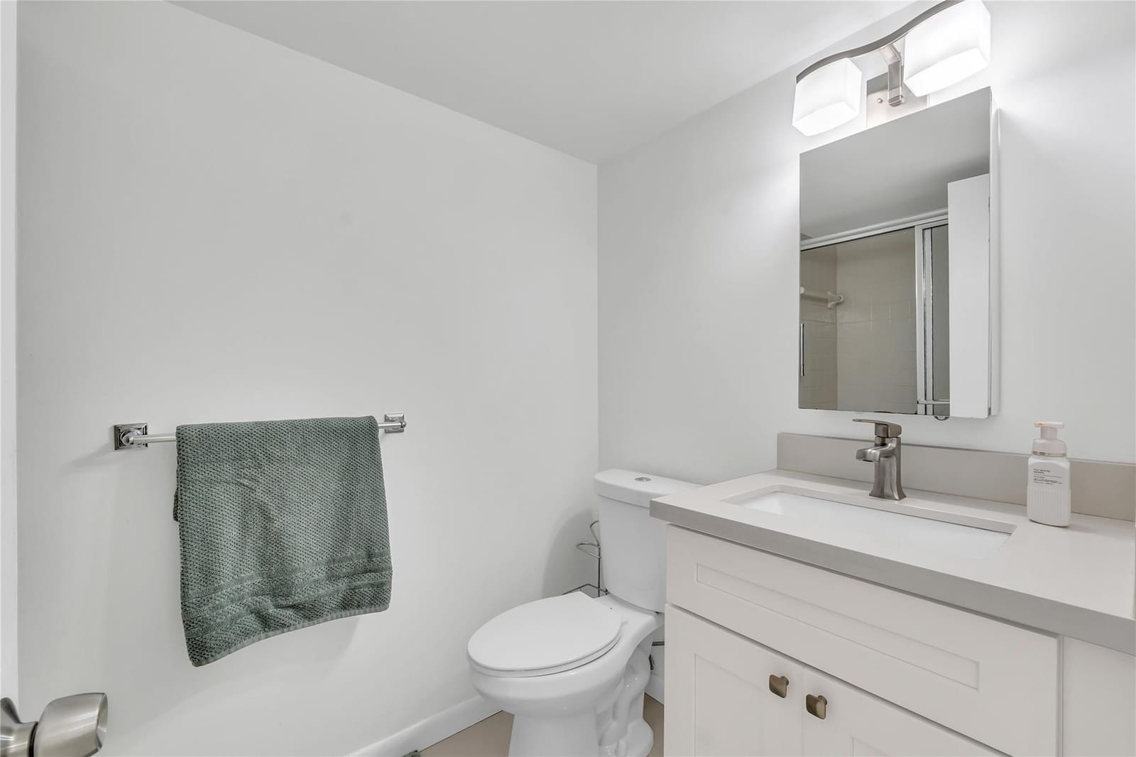 3920 Inverrary Boulevard 104-C — photo 11