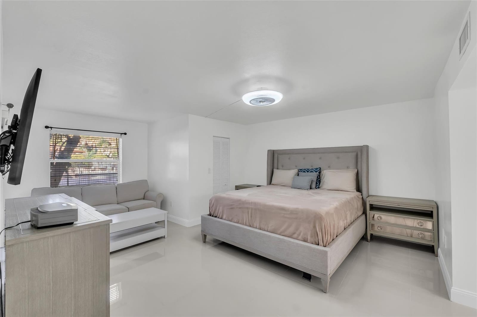3920 Inverrary Boulevard 104-C — photo 6