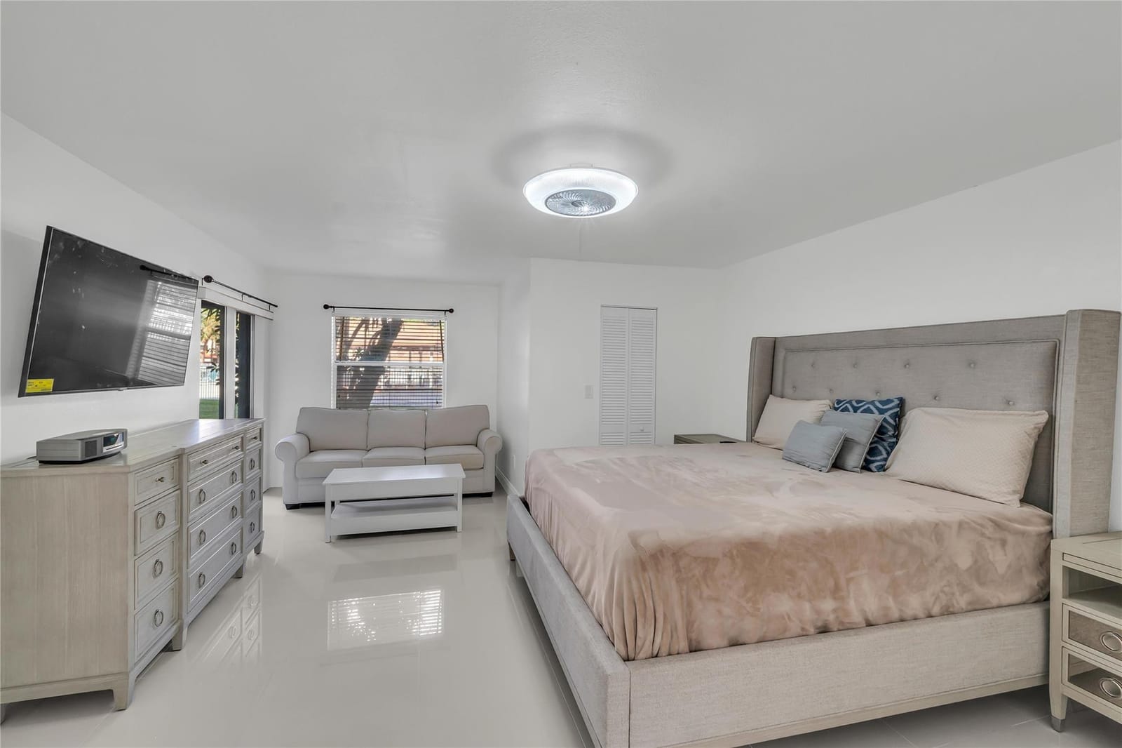 3920 Inverrary Boulevard 104-C — photo 9