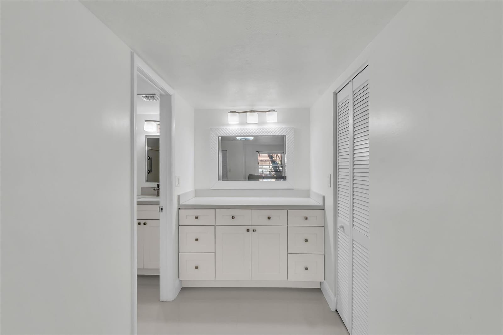 3920 Inverrary Boulevard 104-C — photo 10