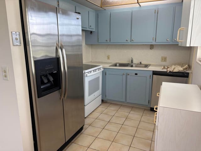 186 Dorset E, Boca Raton, FL 33434