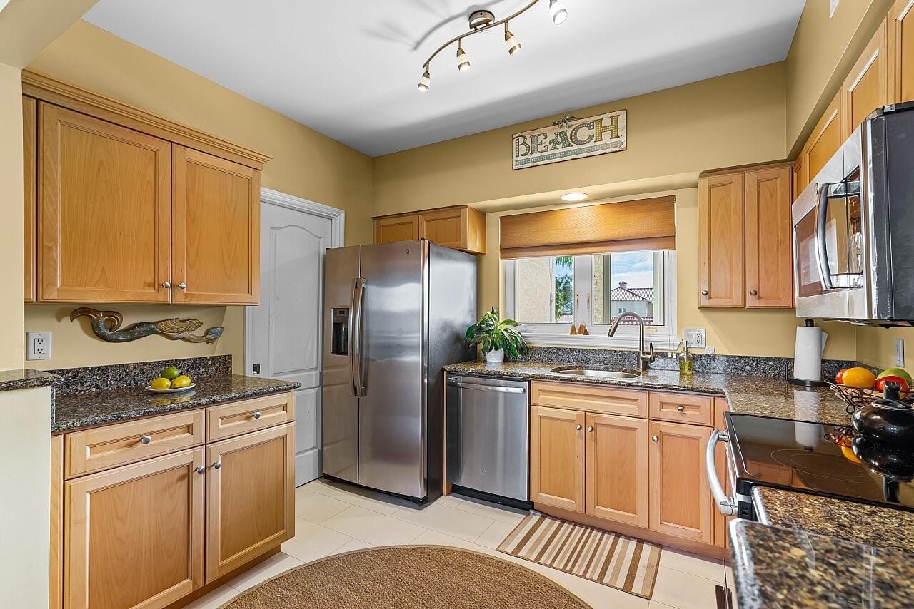 5020 Harmony Circle 203, Vero Beach, FL 32967 photo 12