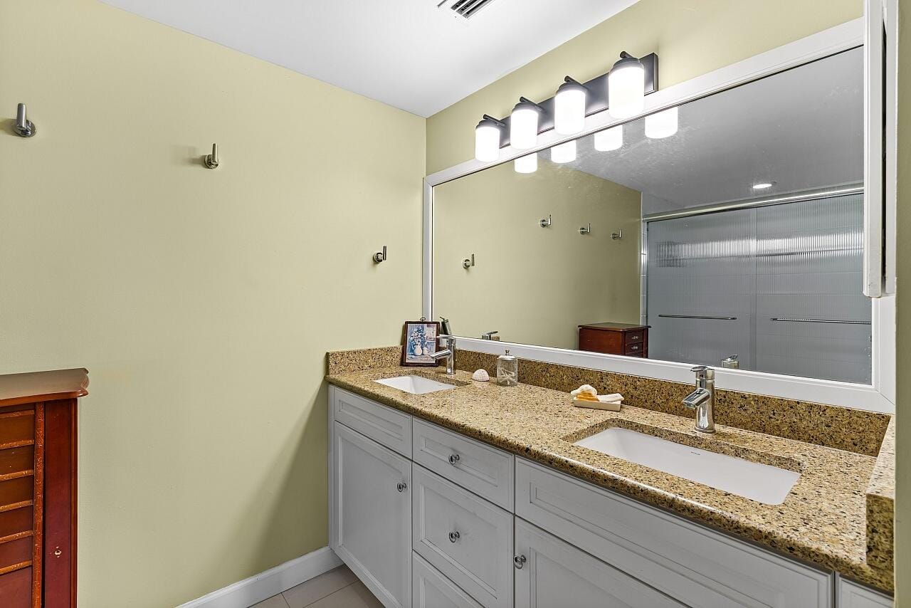 5020 Harmony Circle 203, Vero Beach, FL 32967 photo 23